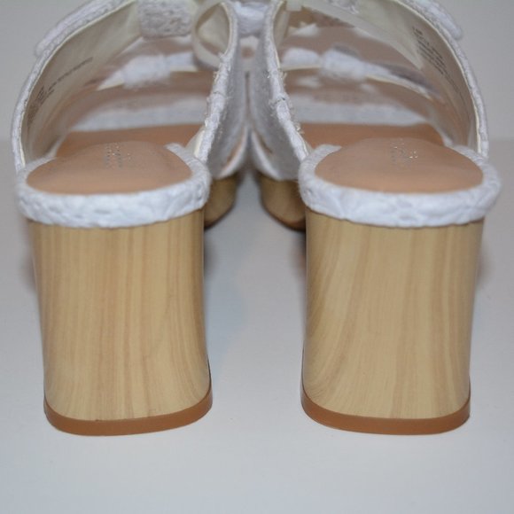 Copper Key Blooming Eyelet Double Bow Platform Sandals - Picture 10 of 11